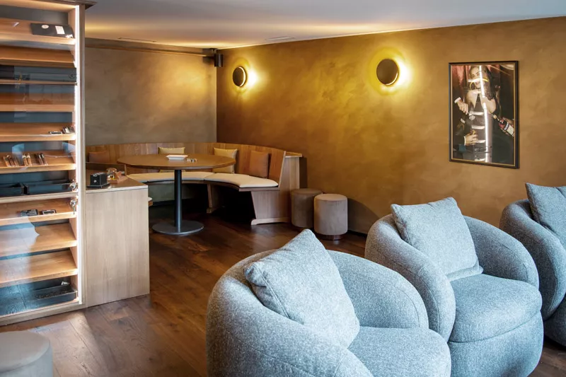 landgasthof-bahnhoefli-naefels_zigarrenlounge-1