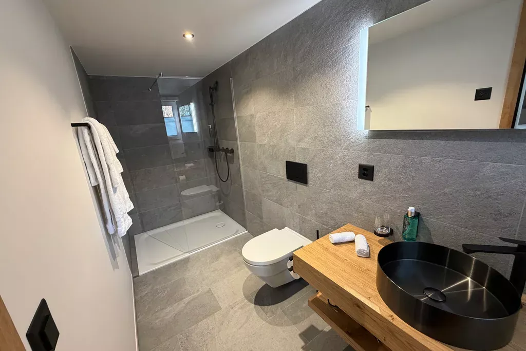 dz-bad_landgasthof-bahnhofeli-naefels